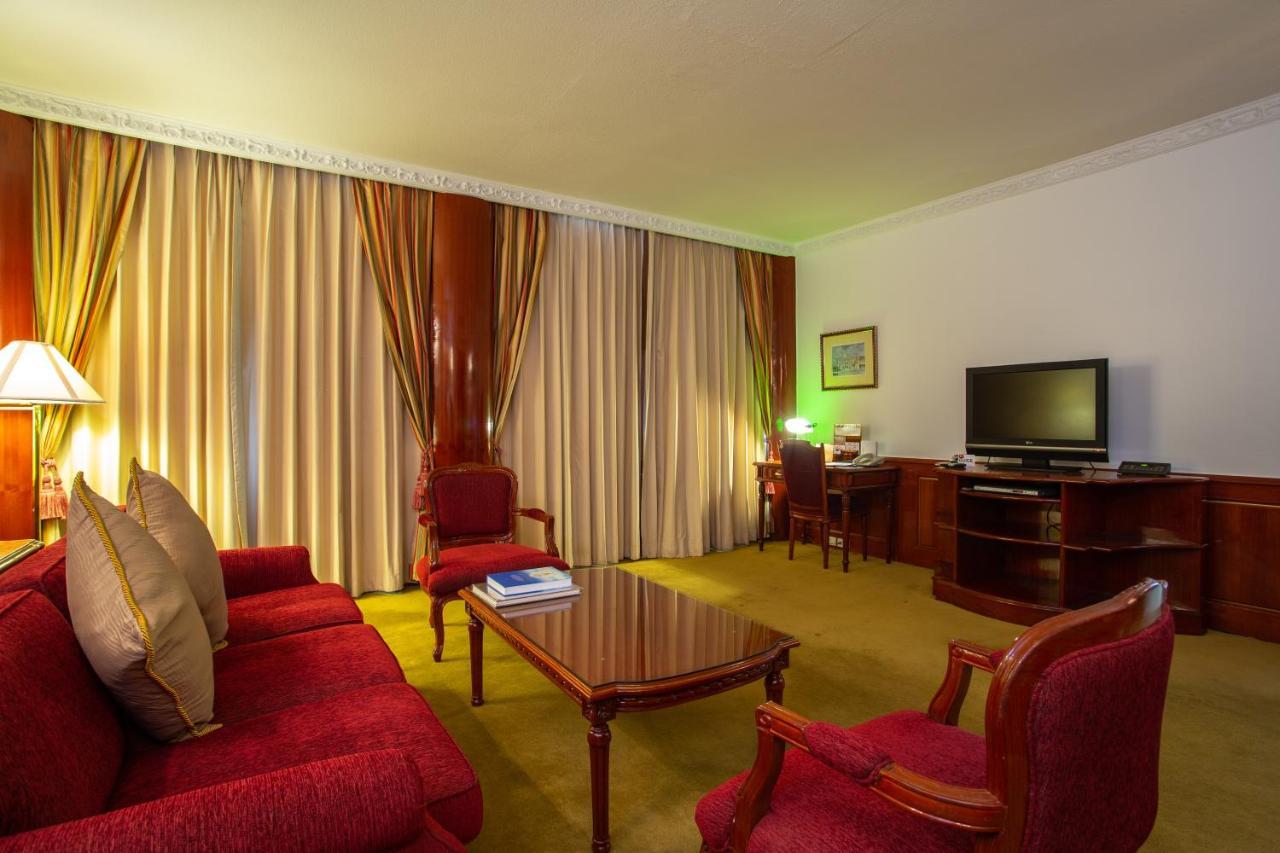 Hotel The Tawana Bangkok