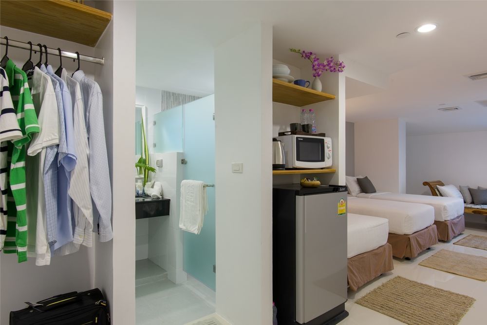 Sabai Sathorn Apartment *