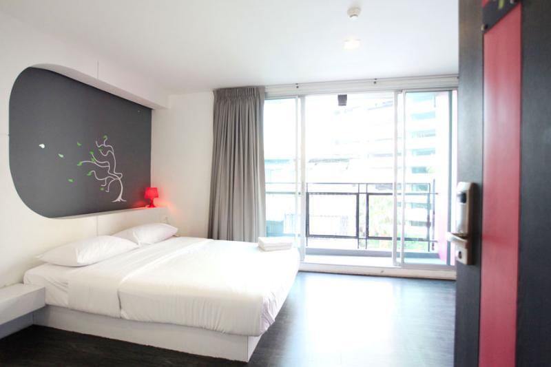 Cheqinn - Sukhumvit 4 Nana Plaza Asrama Bangkok
