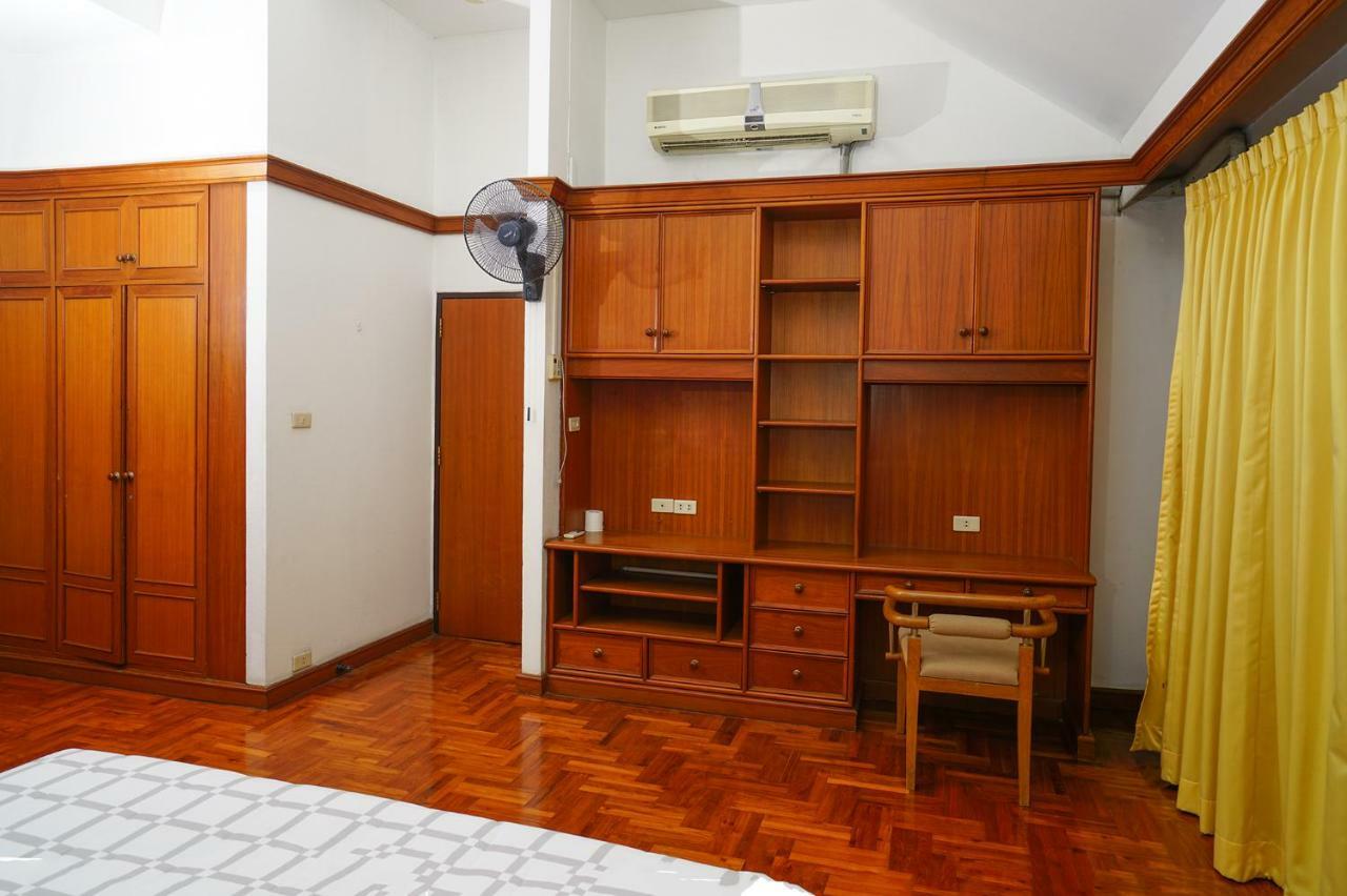 Bangkok Hot Hostel *