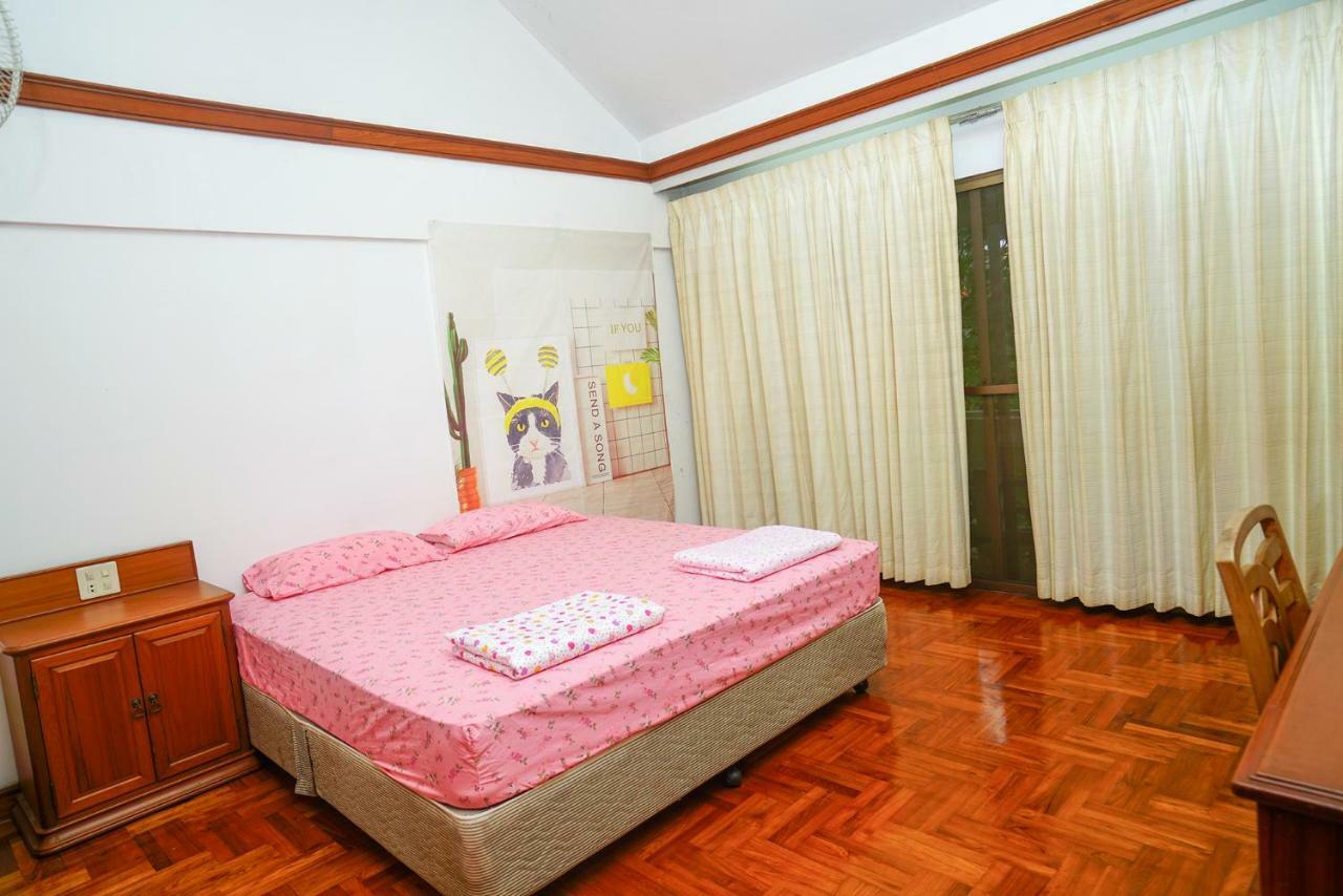 Bangkok Hot Hostel *