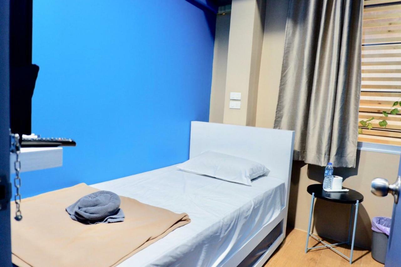 Sleep Cafe @Hidee 24/7 Hostel Bangkok