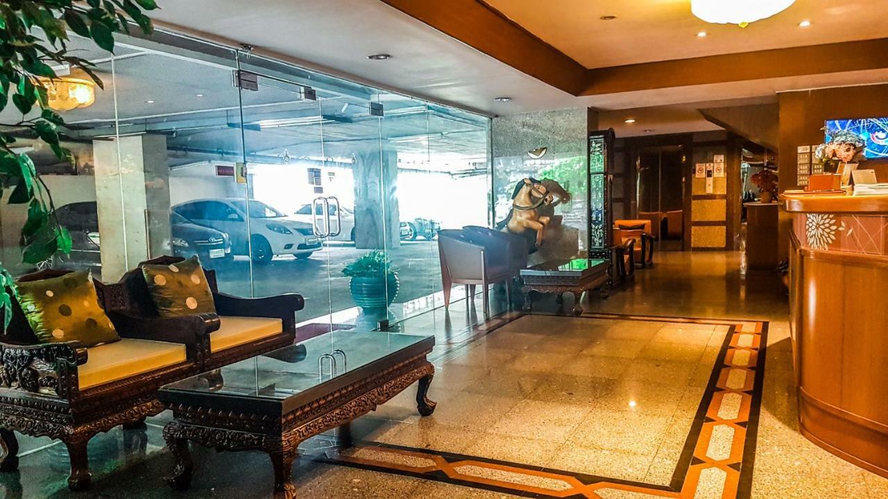 Interchange Tower Serviced - Sha Extra 3* Bangkok