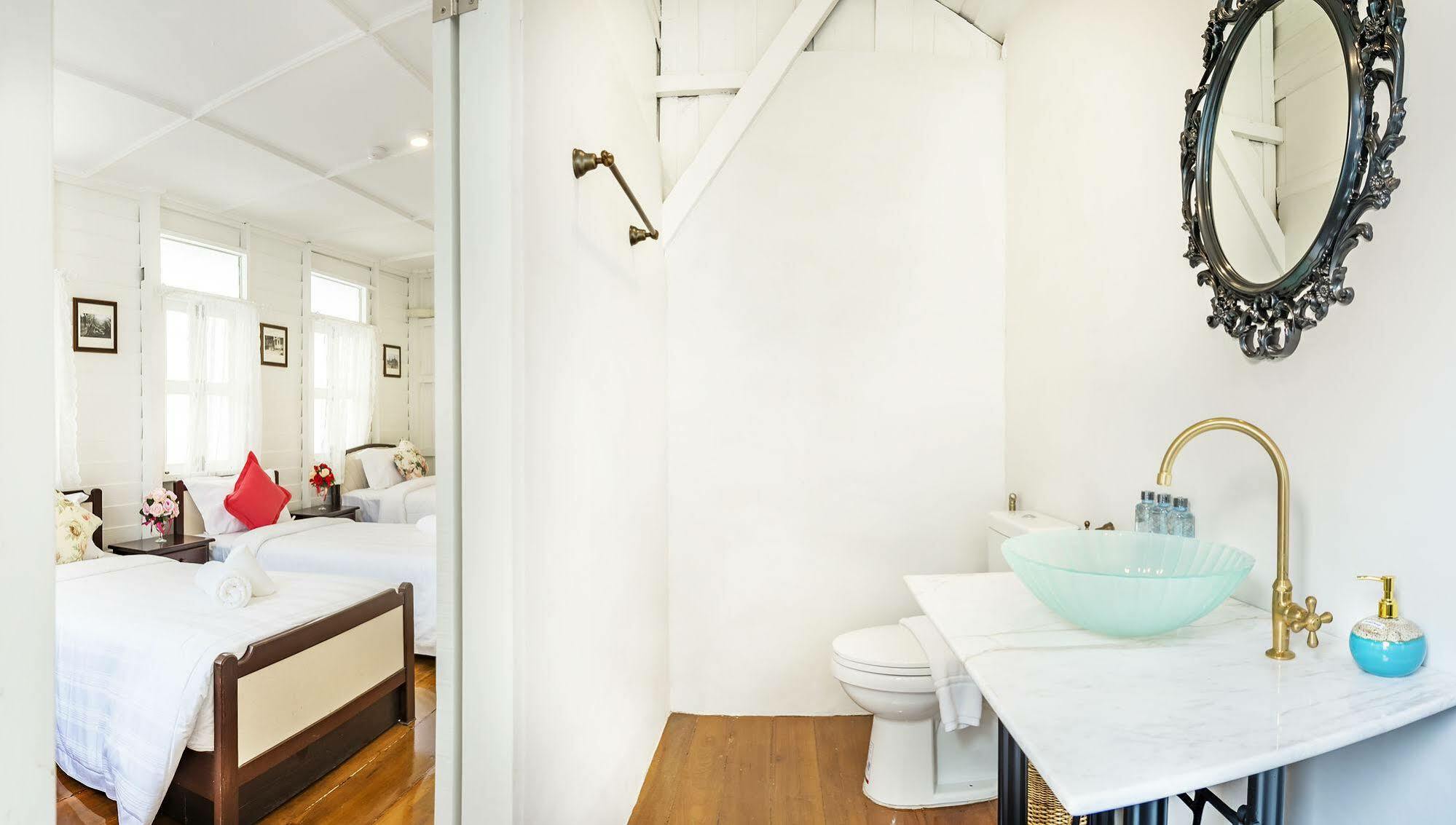 Hostel Baankachitpan Bangkok Hotel