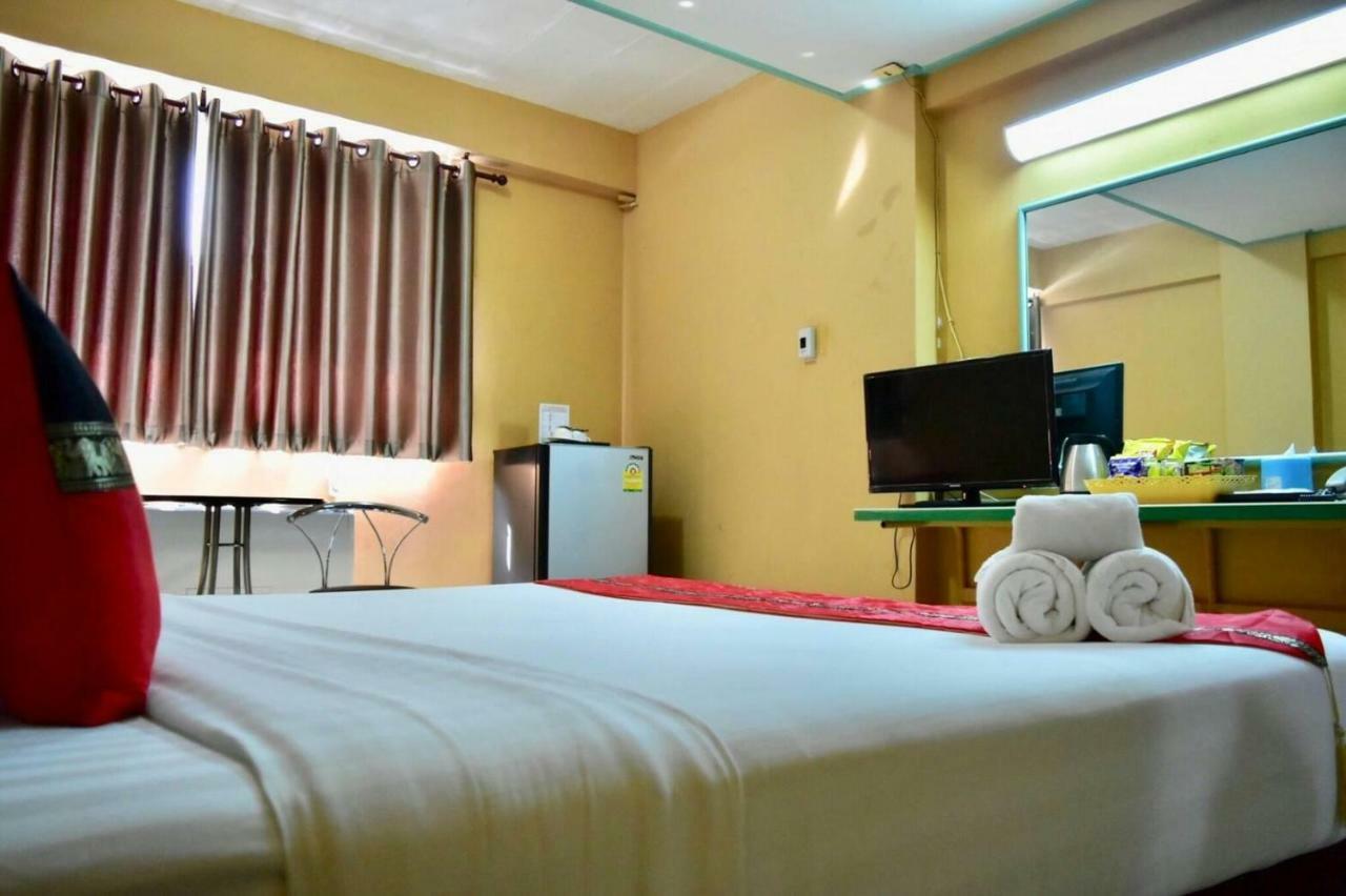 Happyland Mansion Hotel