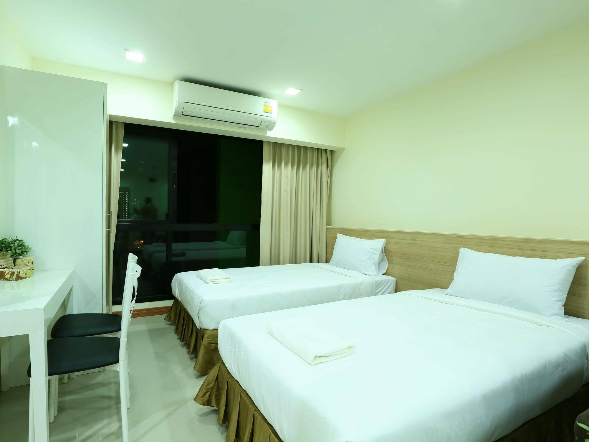 Hotel The Plimplace 3*