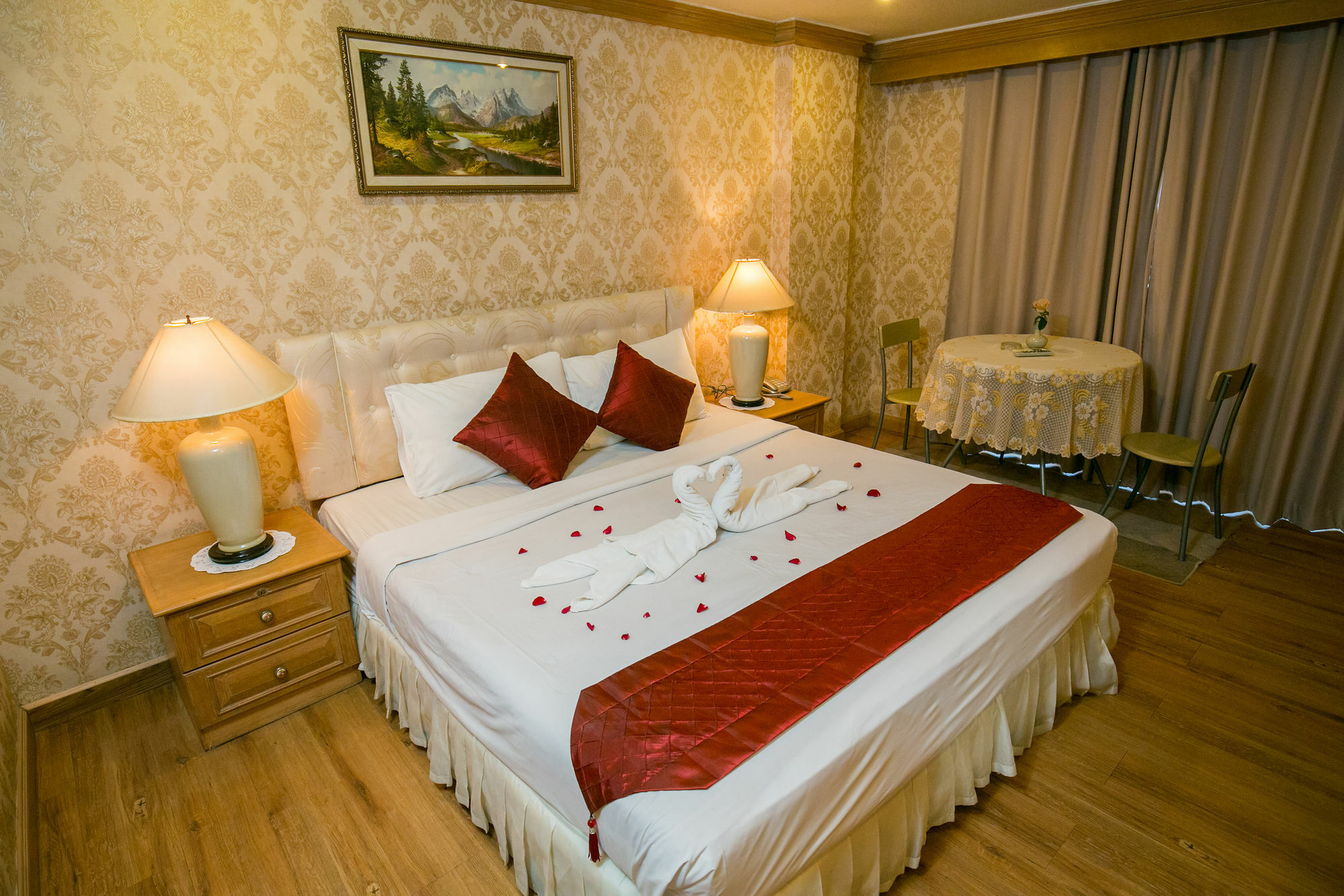 Le Paradis Hotel Bangkok