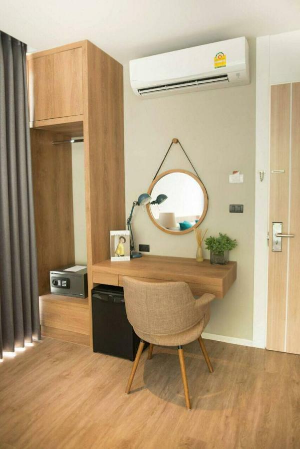 B Bangkok