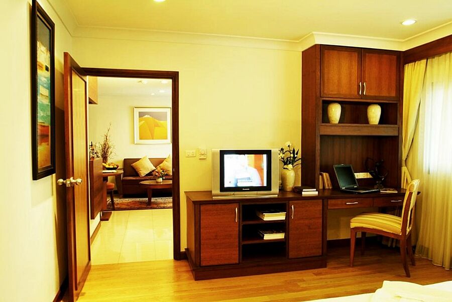 Admiral 4*