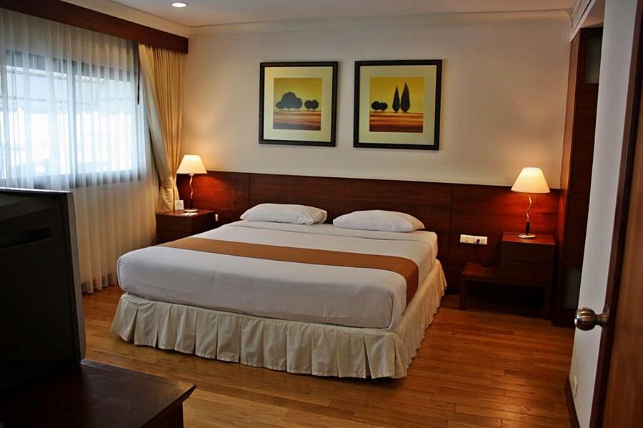 Admiral Hotel 4*