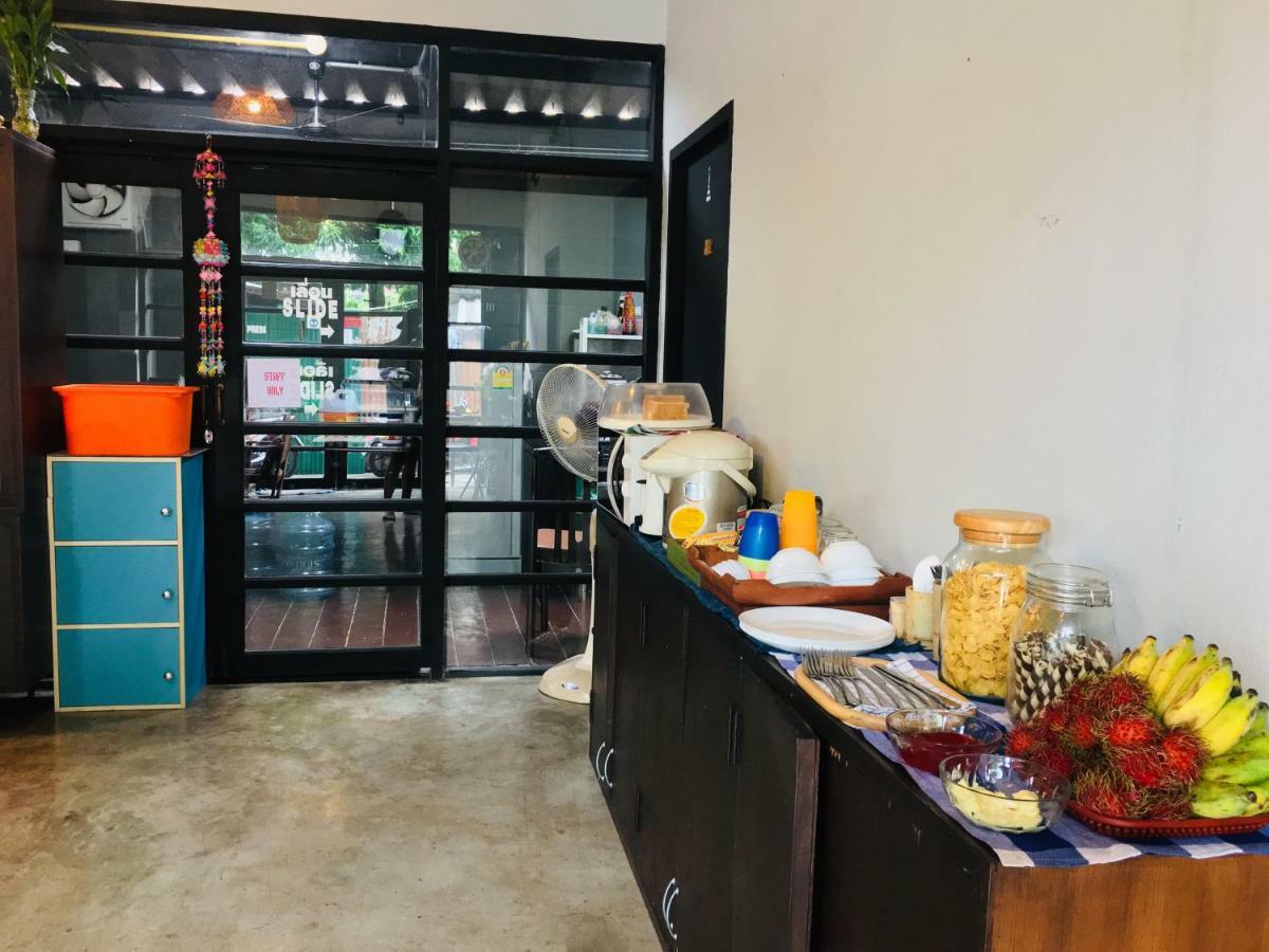 Hostel Baan 89 *