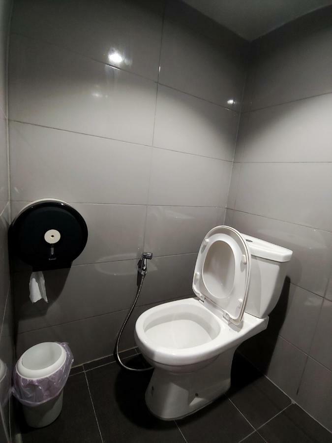Met A Space Pod @ Asoke Asrama *