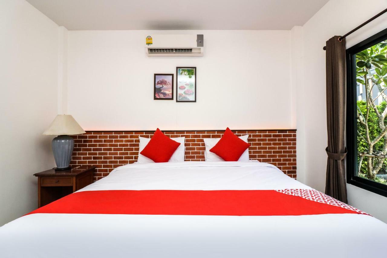 Hotel Oyo 234 Tara Grande & Bangkok