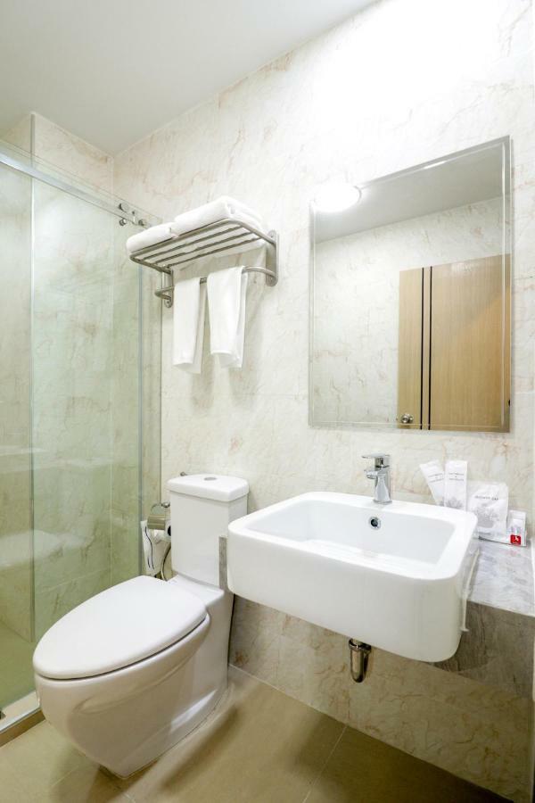 Hotel Oyo 234 Tara Grande &