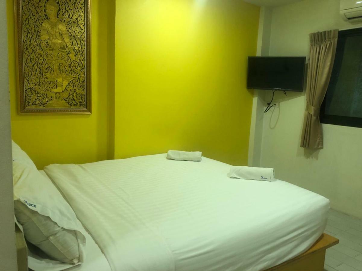 The Seven Luck Hotel
