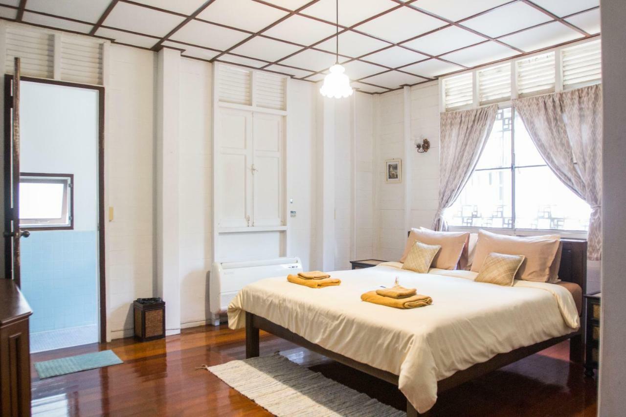 4brs Thai Heritage House In Samsen *