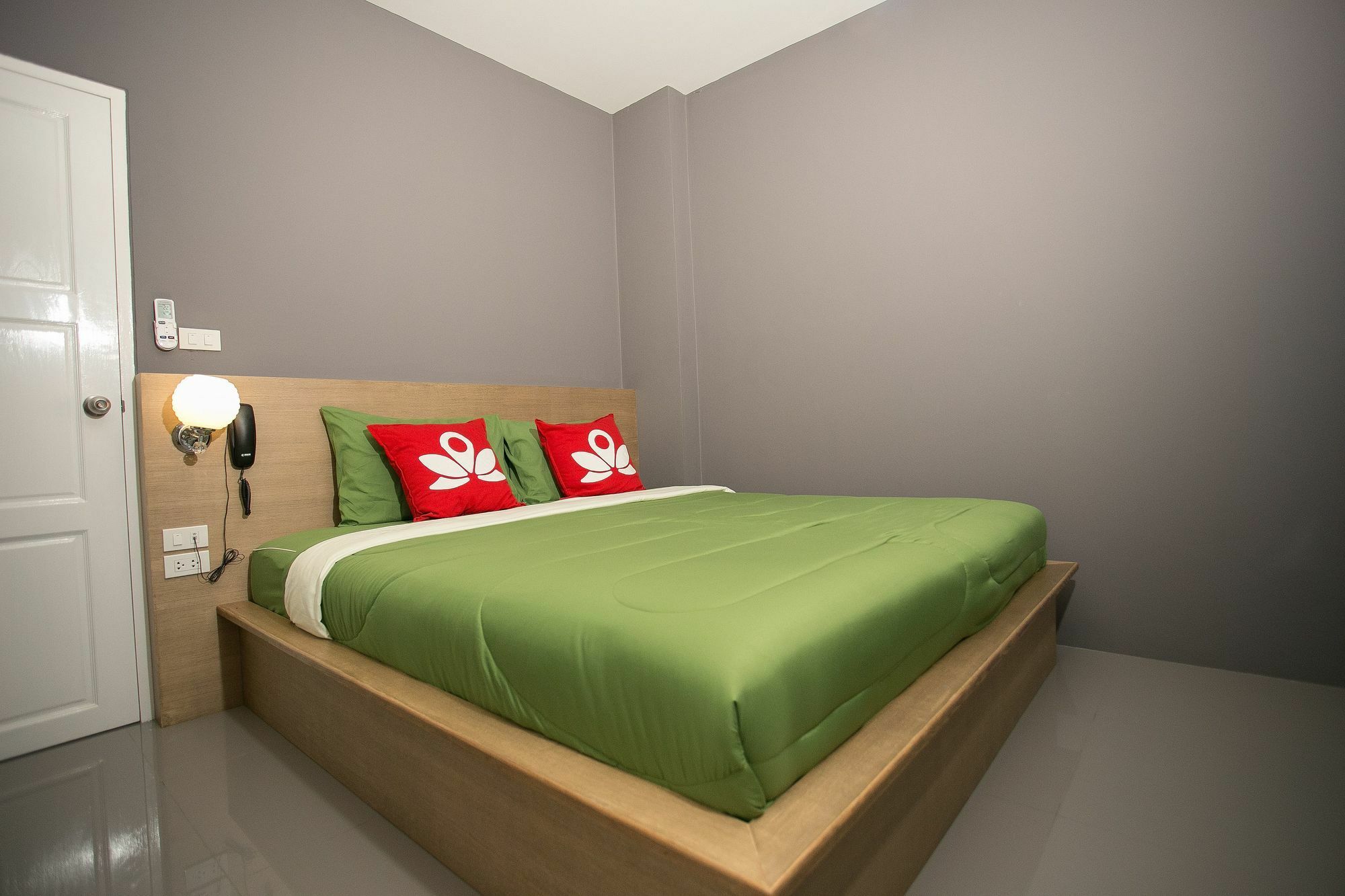 Oyo 127 D-well Hotel 2*