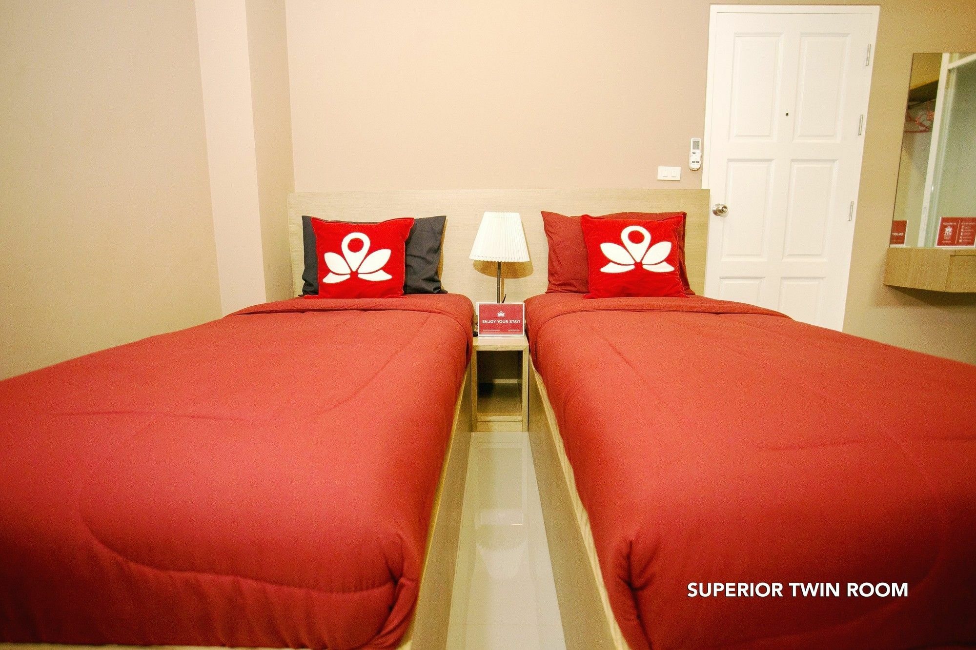 Oyo 127 D-well Hotel Bangkok