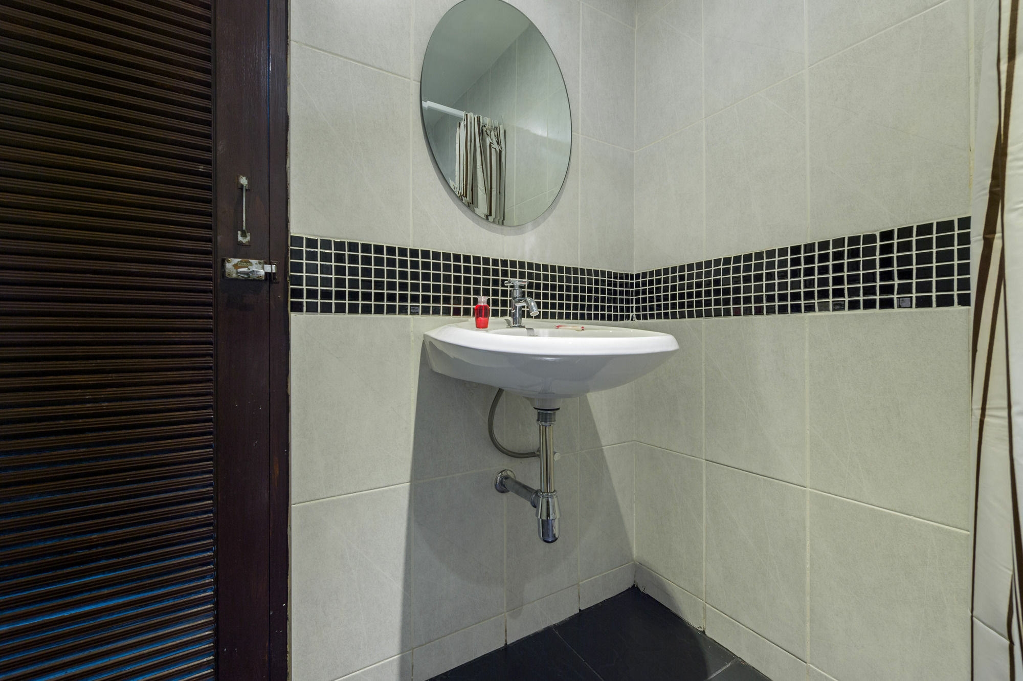 The Little Pig Sukhumvit Guest house