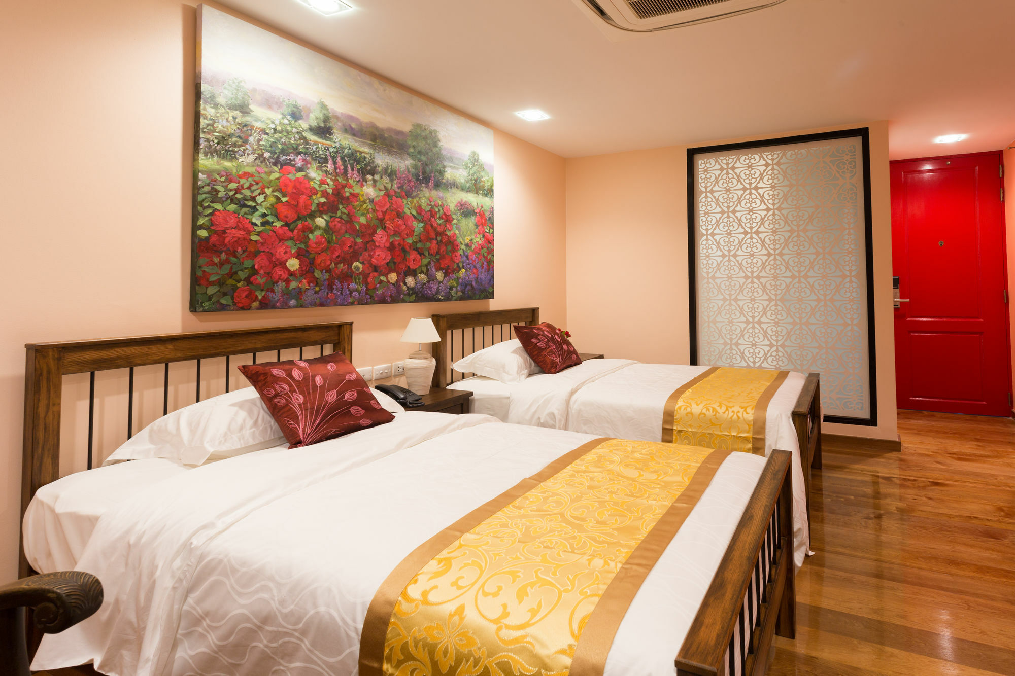 Nine Design Place Hotel 3*
