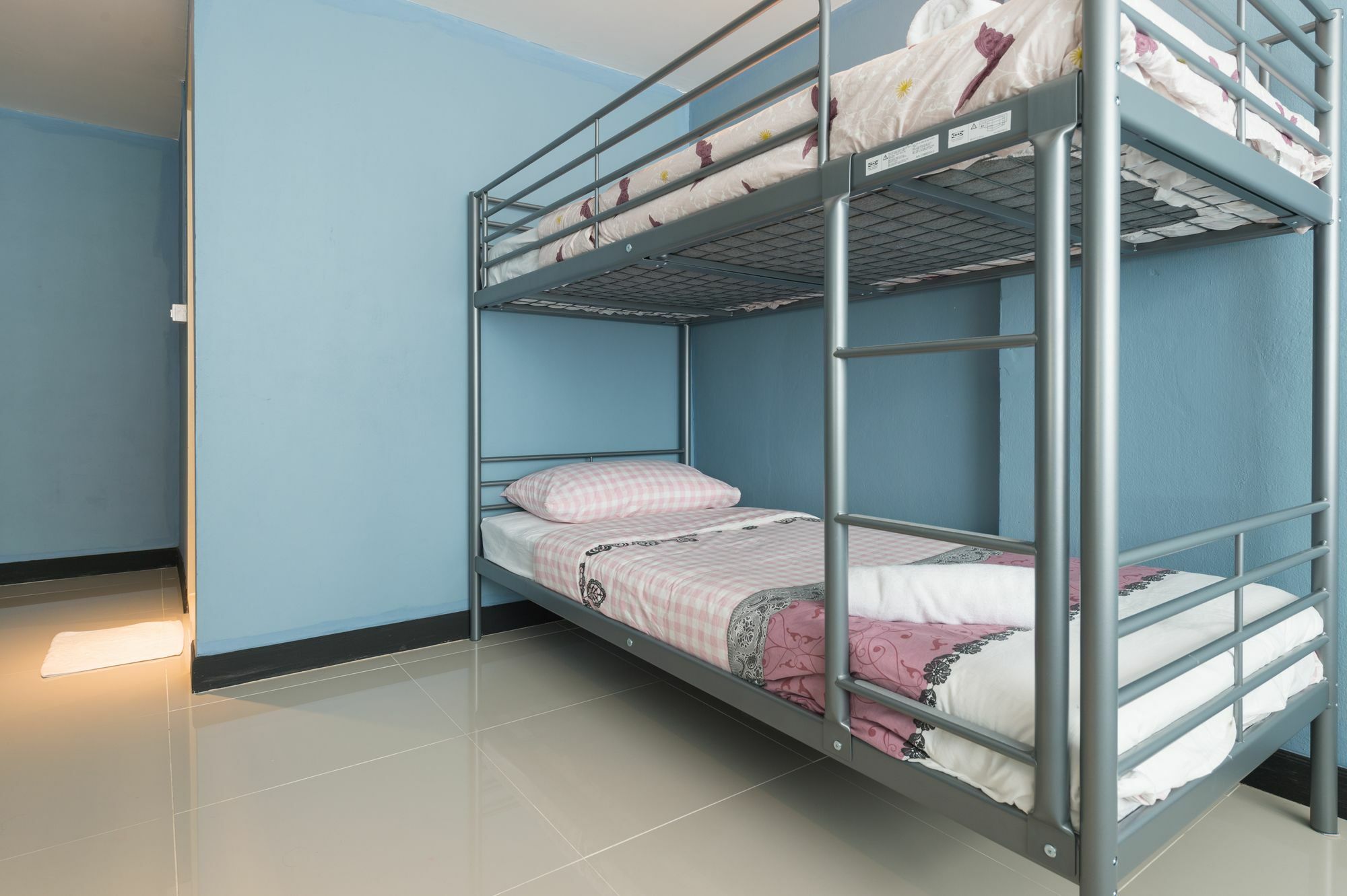 The Little Pig Sukhumvit Guest house 2*