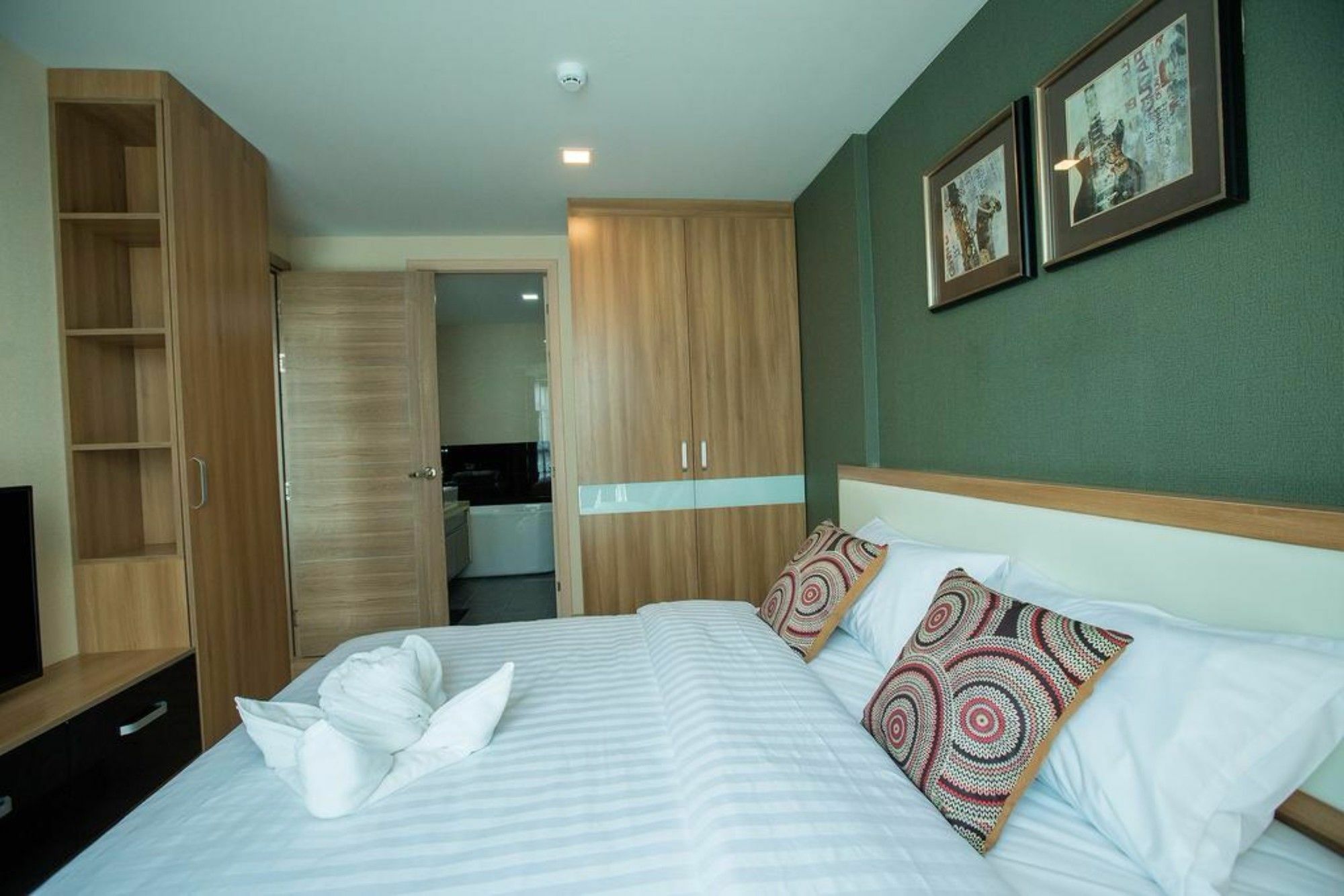 Ekamai By Aspira - Sha Certified Aparthotel