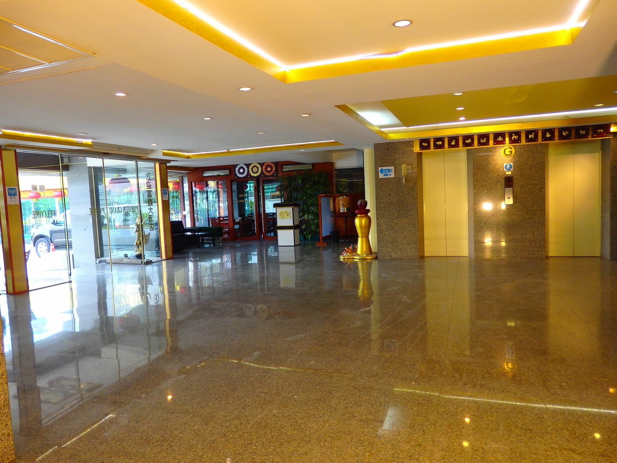 Pohseen Grand Palace 4* Bangkok