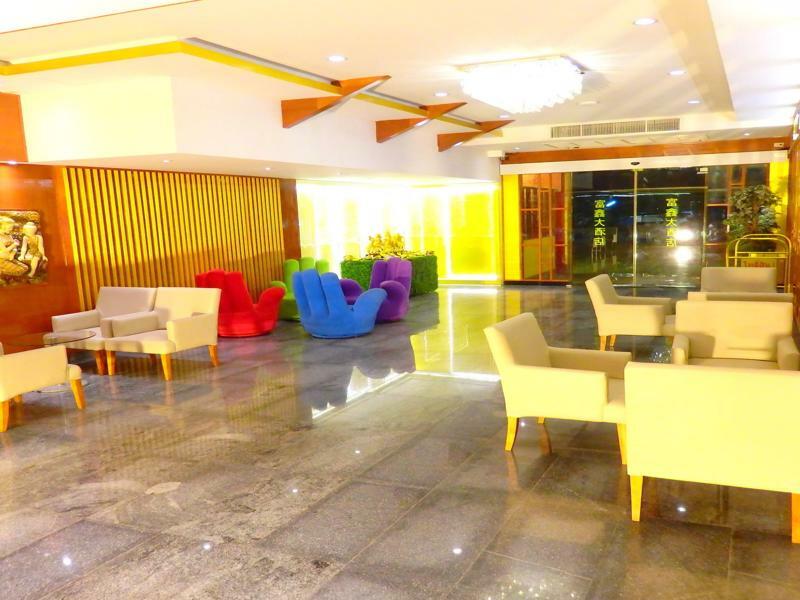 Pohseen Grand Palace Hotel