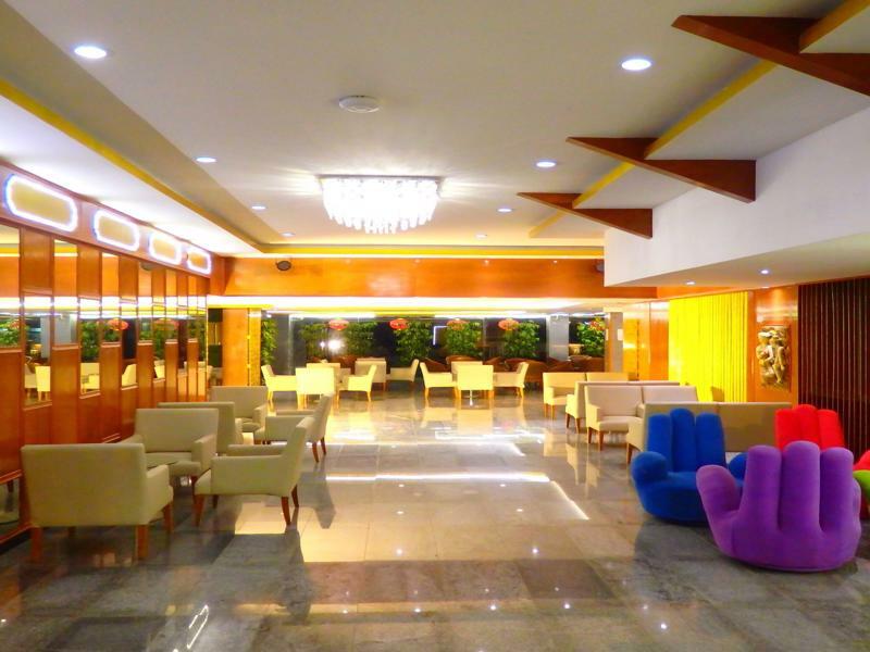 Pohseen Grand Palace Hotel 4*