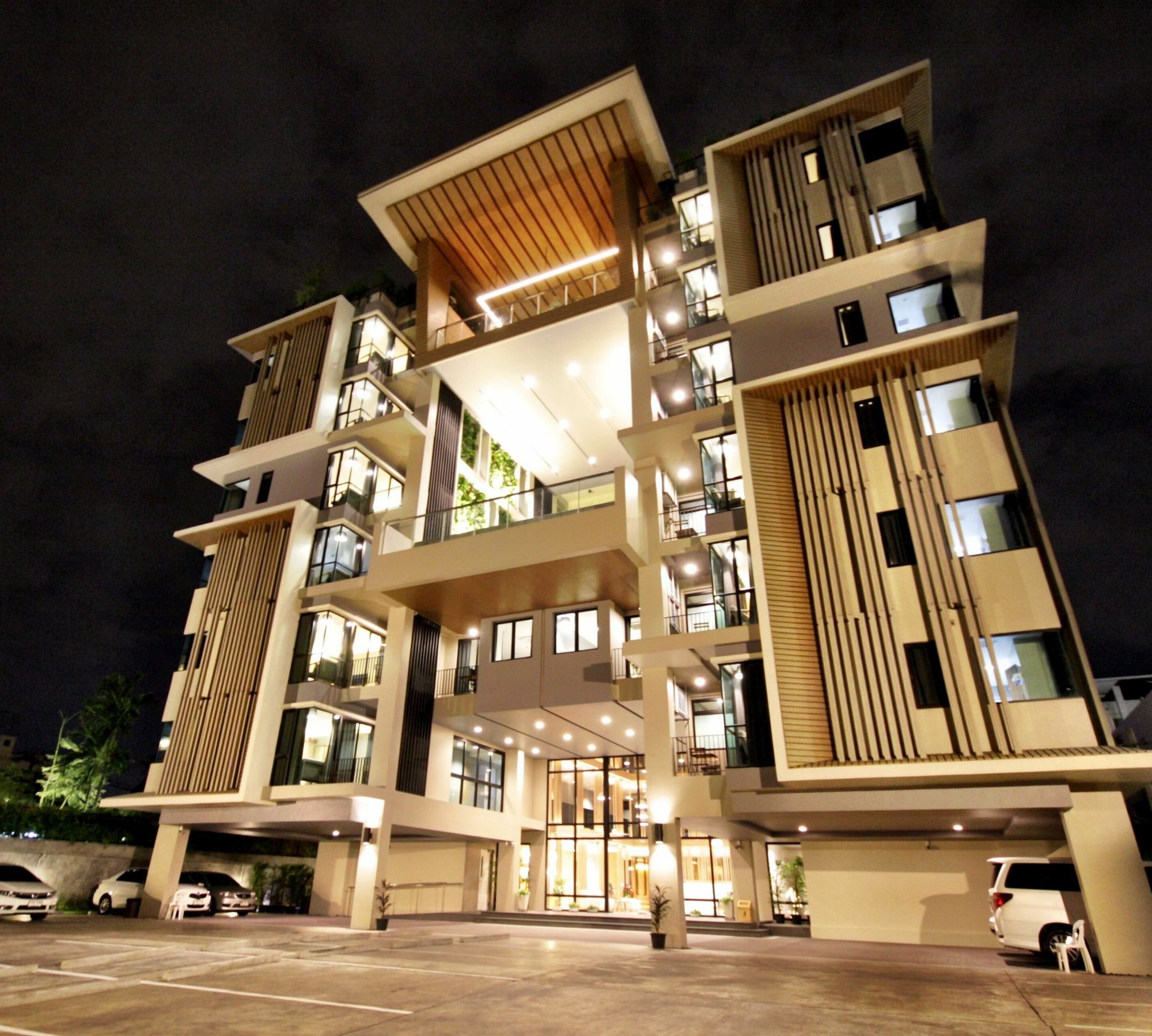 Hotel Mii Srinakarin