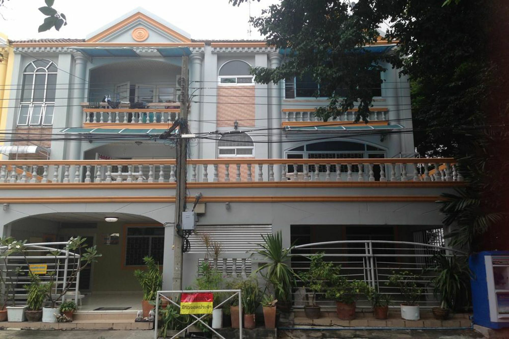 Hostel Park Avenue@huamark Bangkok