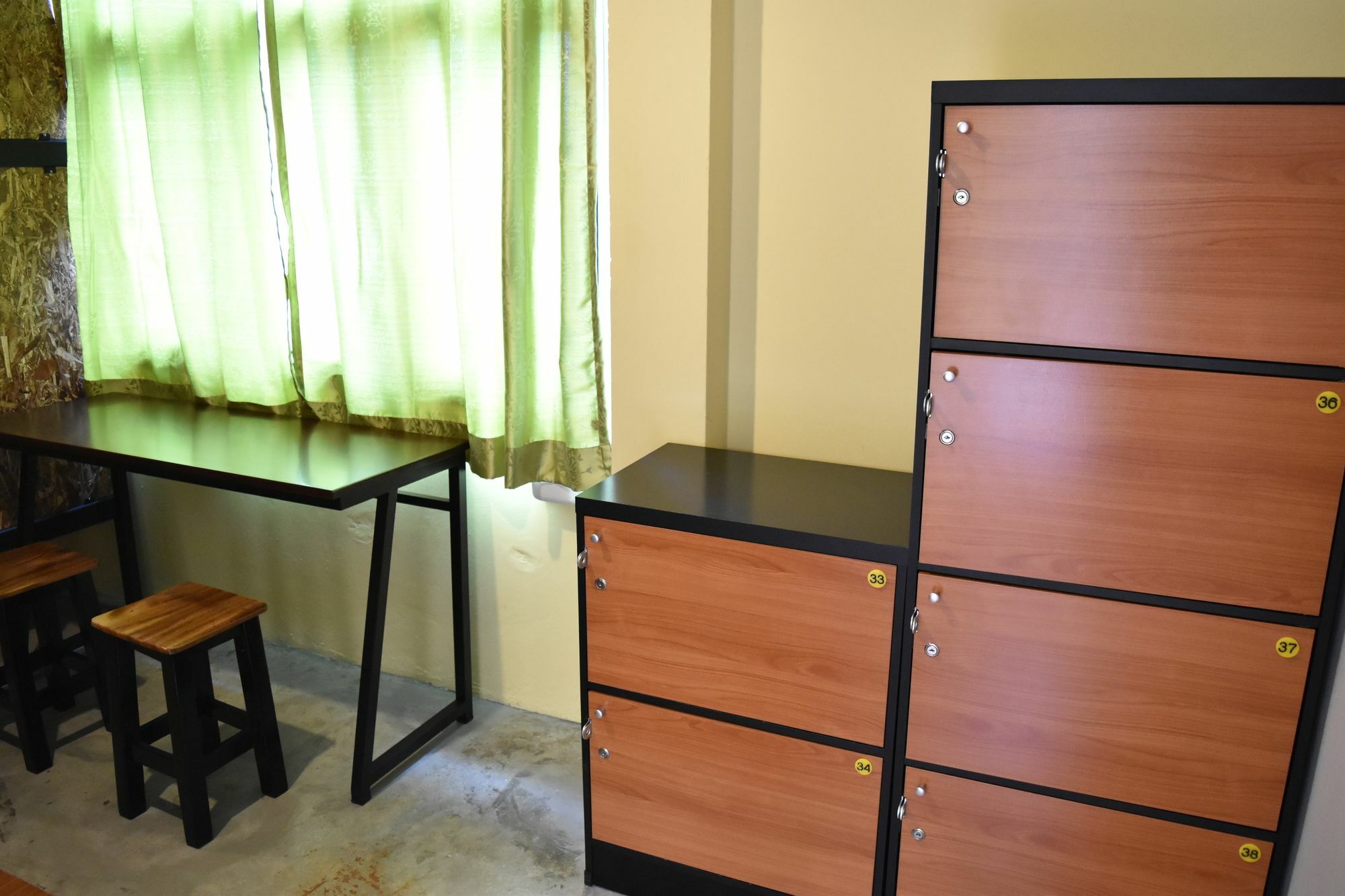 Hostel Hide