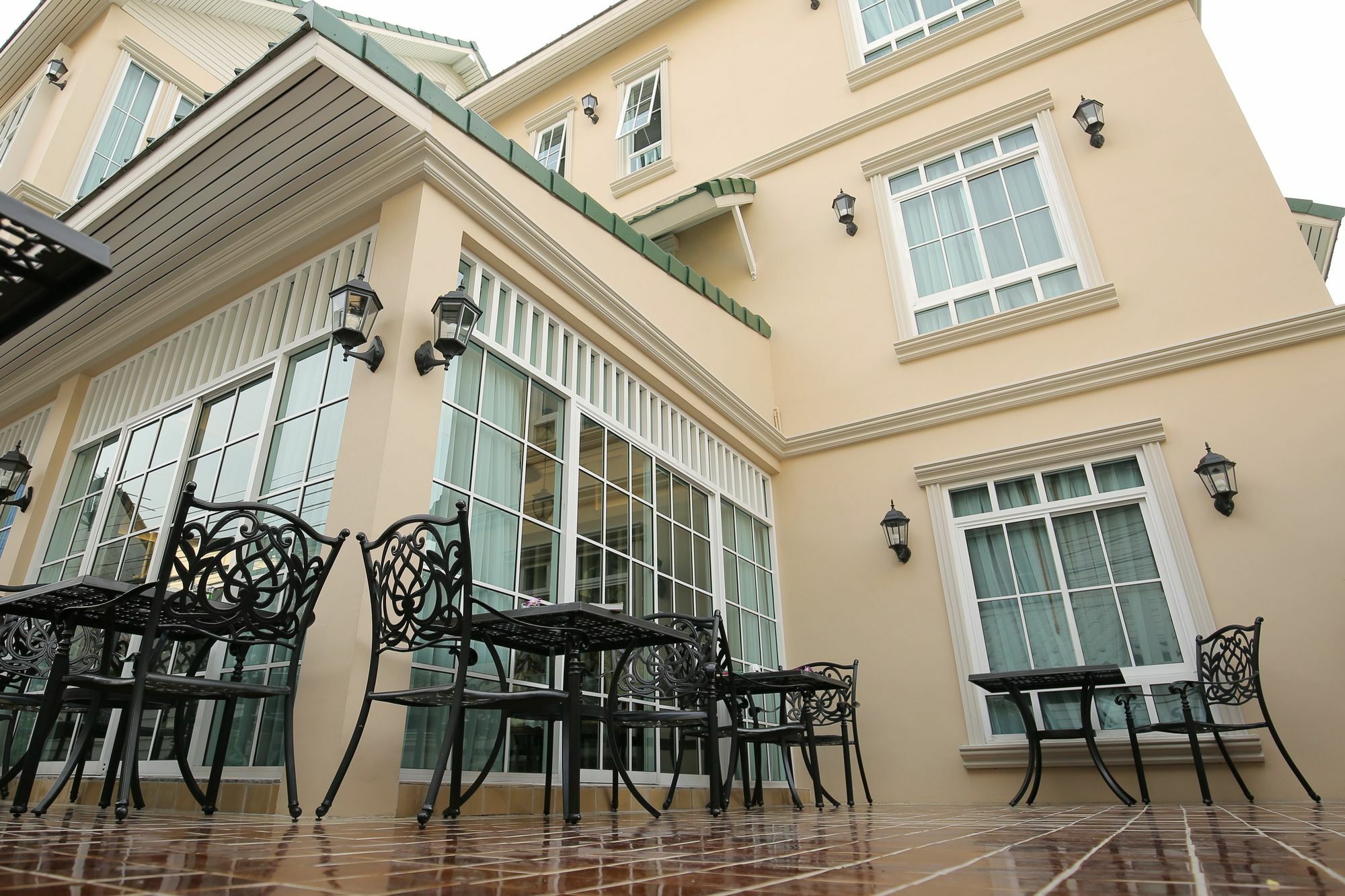The Orchid House 153 Resort 3*