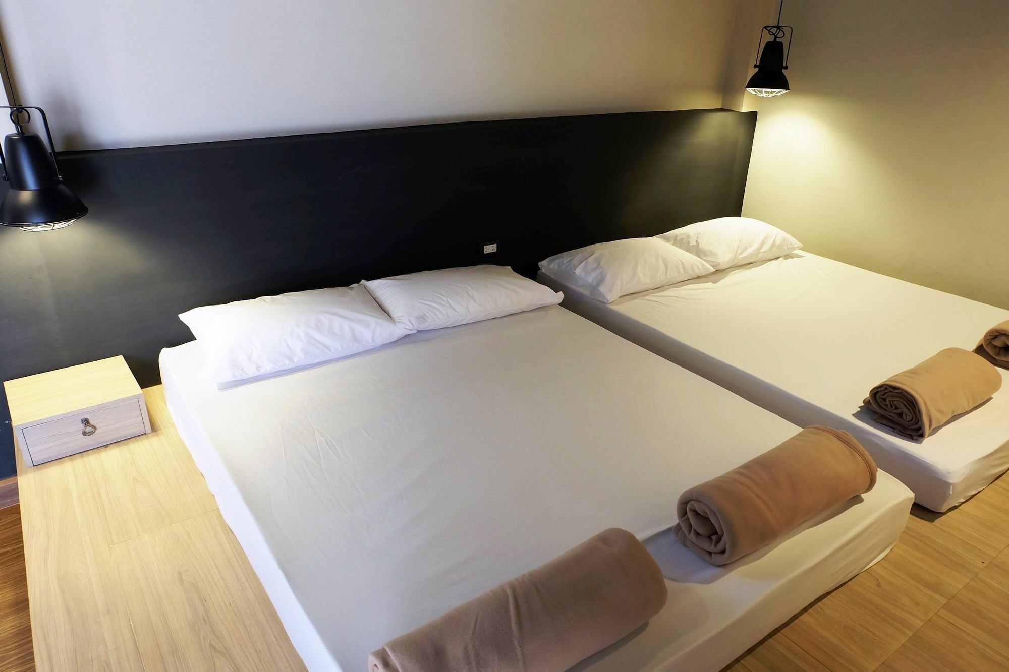 Stations Hostel *