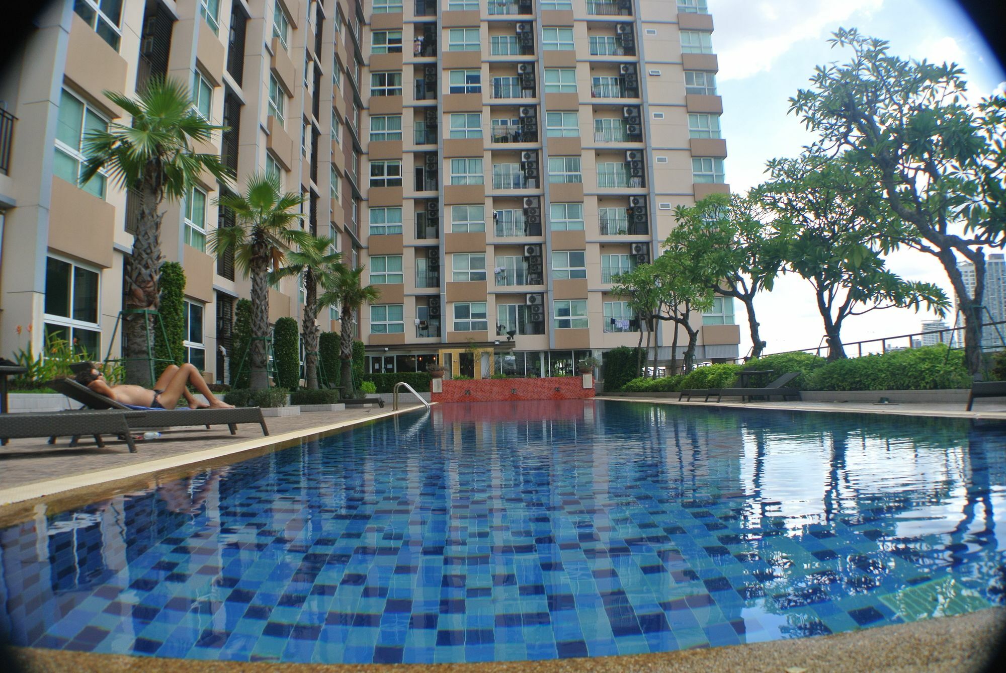 Diamond Sukhumvit By Fib Apartment