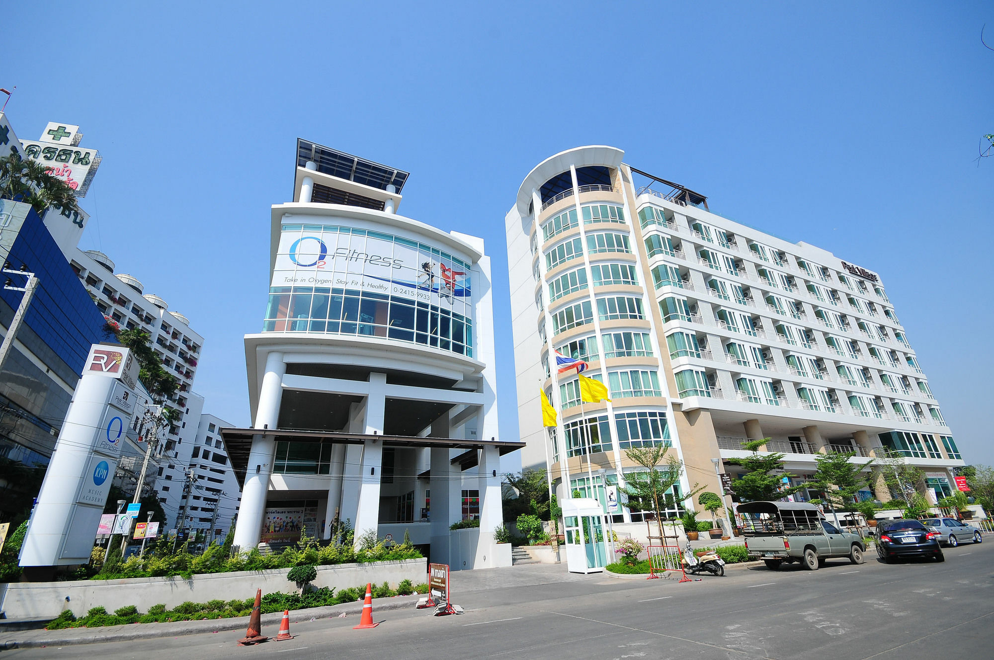 Aparthotel Park Village Rama Ii 4*