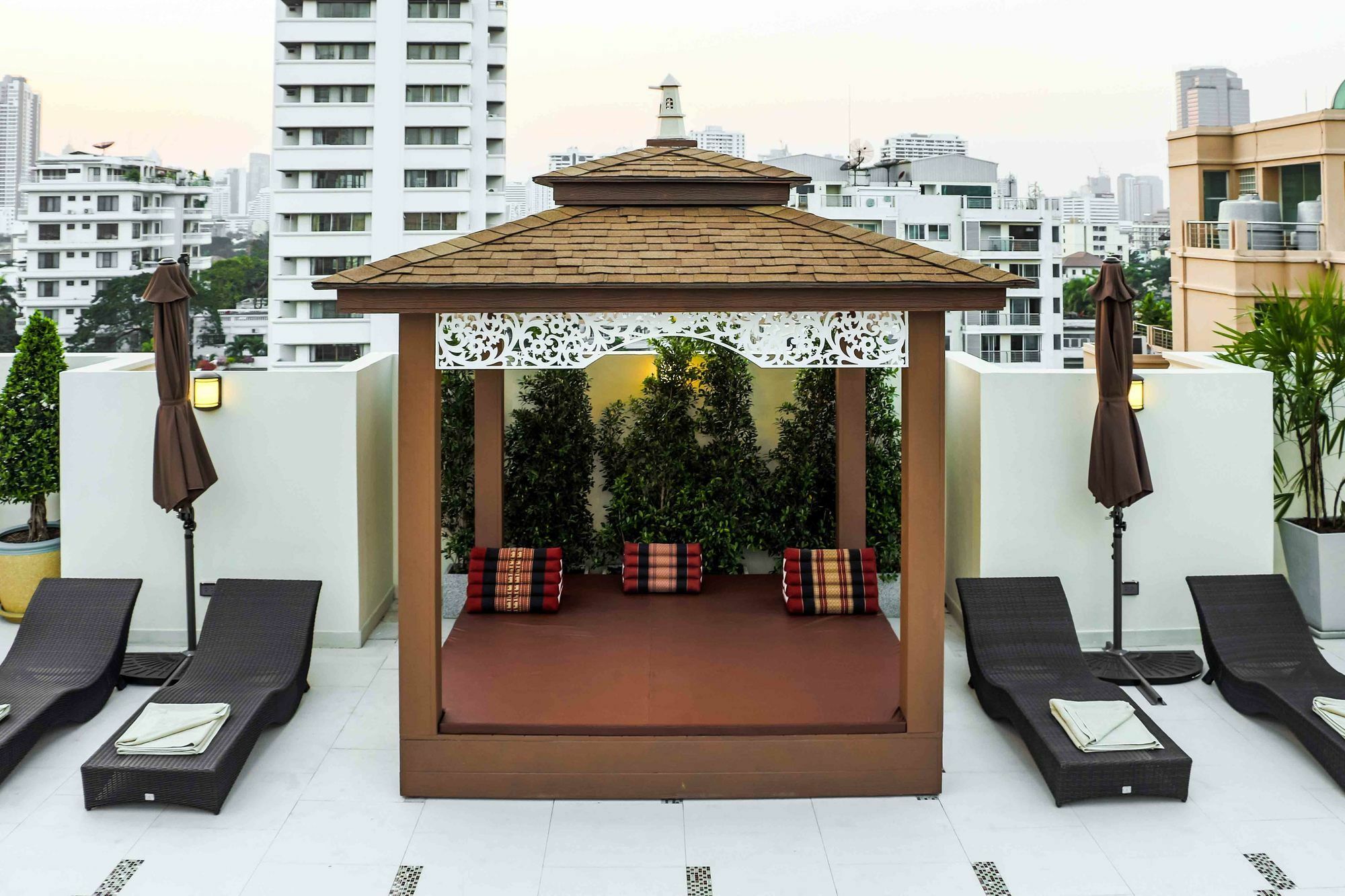 Hotel Aspira Hana Executive Thonglor Bangkok