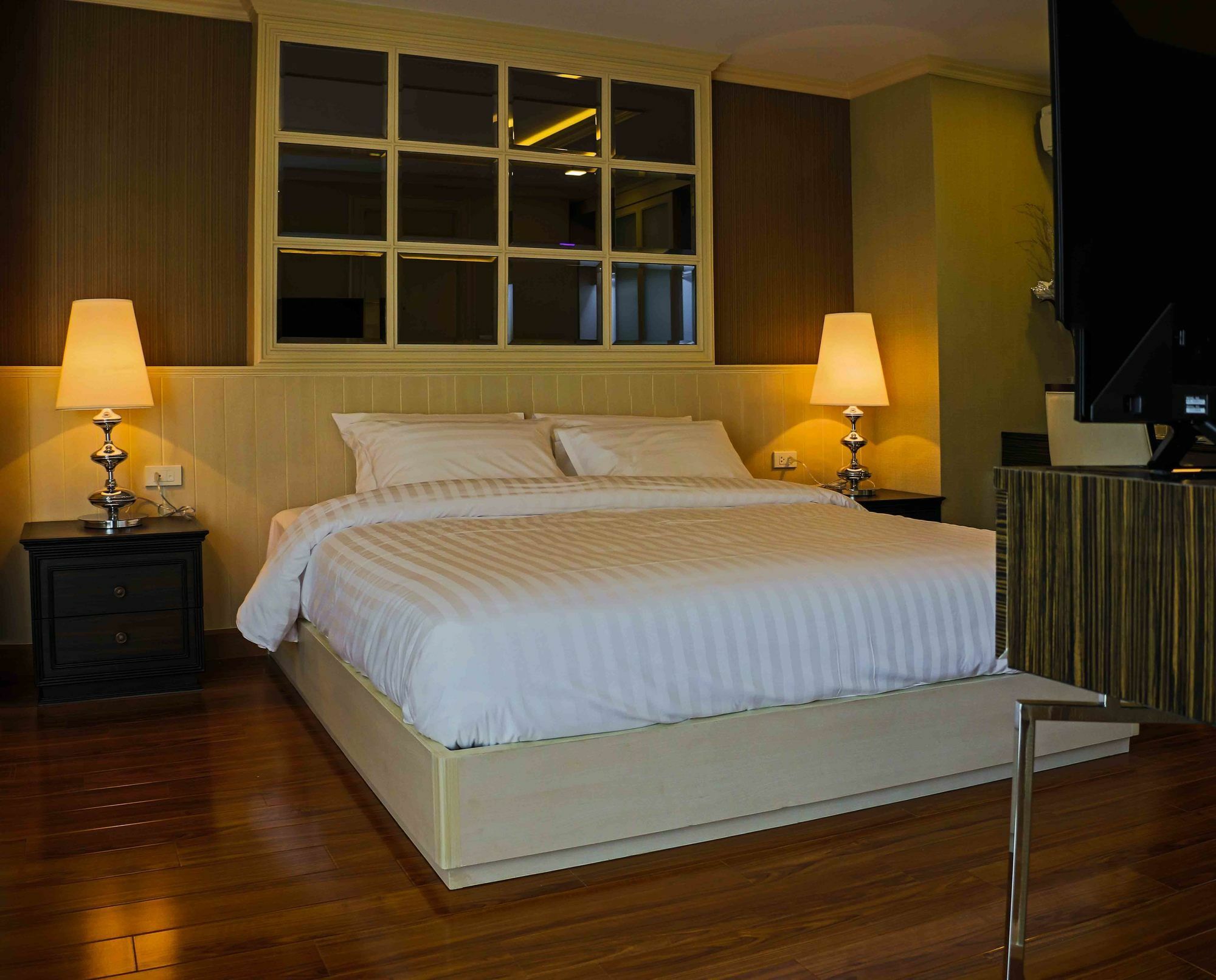 Aspira Hana Executive Thonglor Hotel 4*