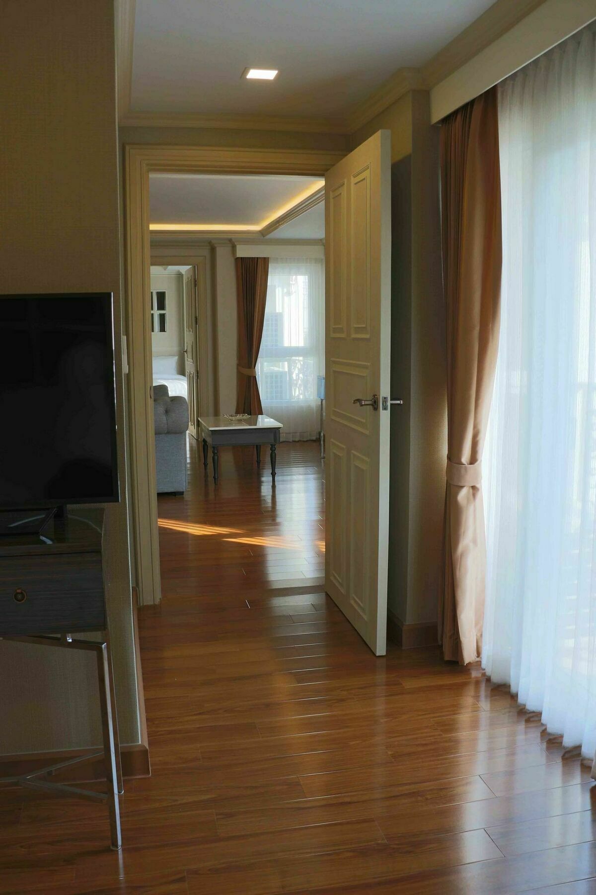 Aspira Hana Executive Thonglor Bangkok