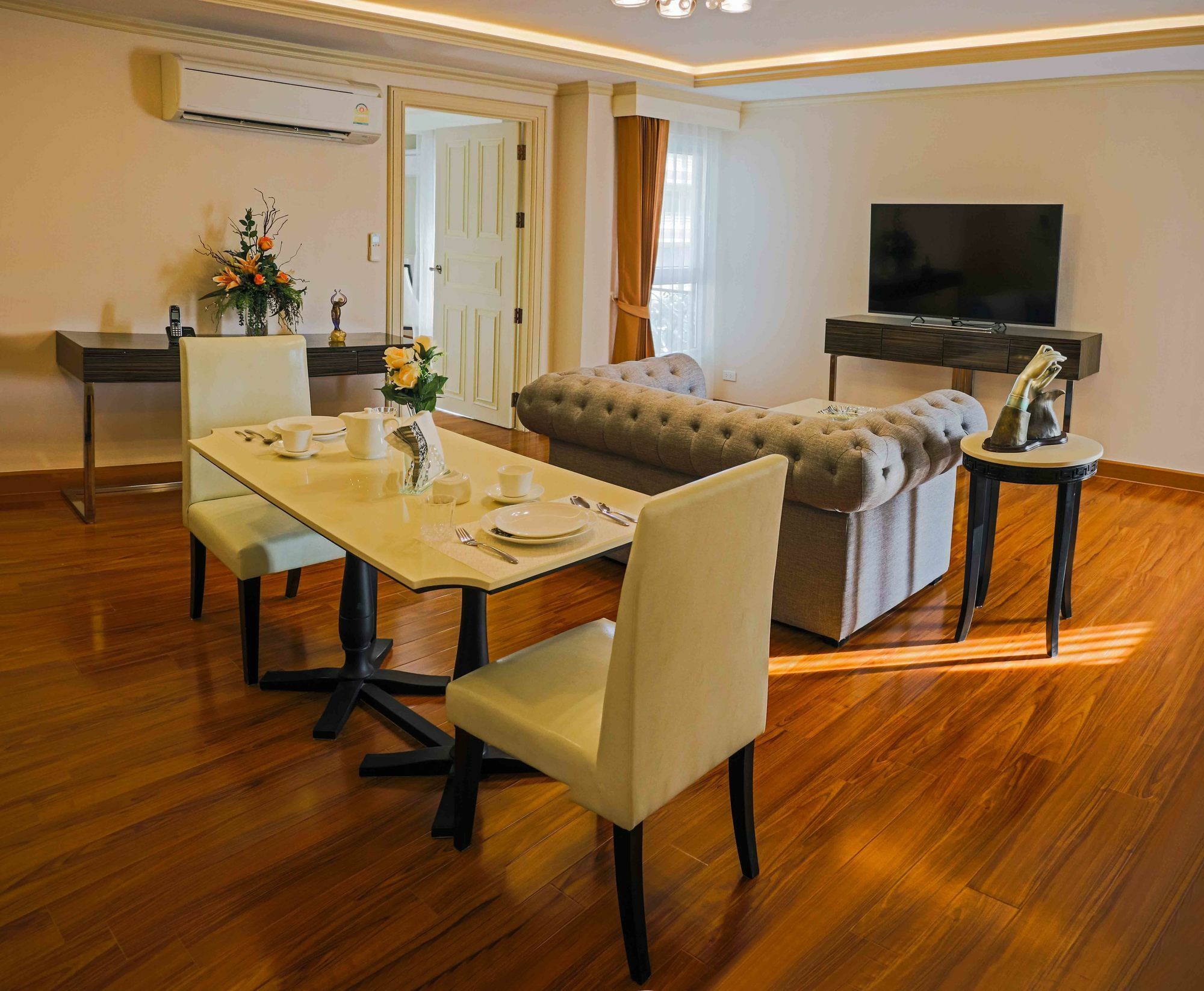 Hotel Aspira Hana Executive Thonglor 4*