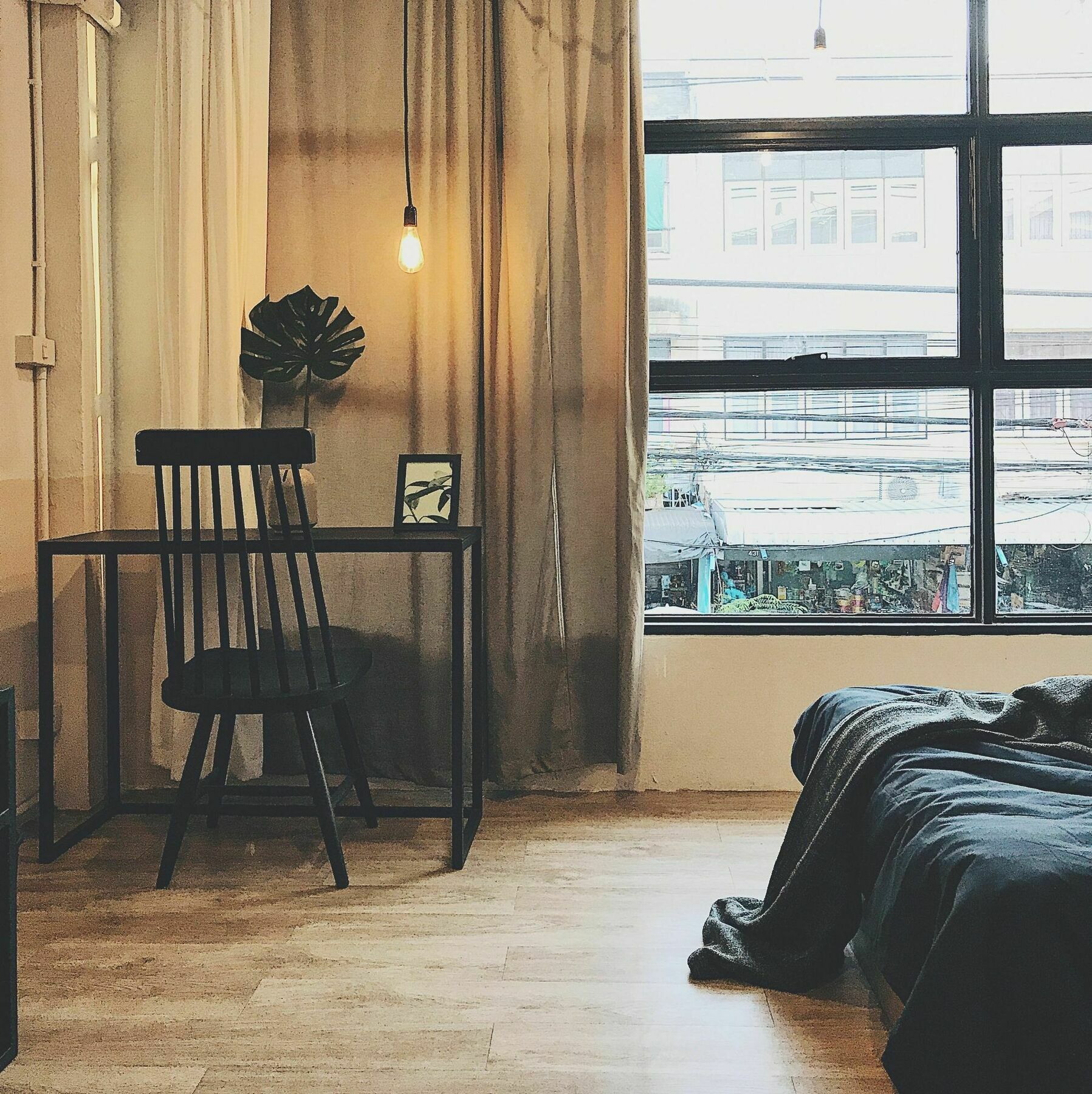 Hostel Beige Poshtels + Netflix Bangkok