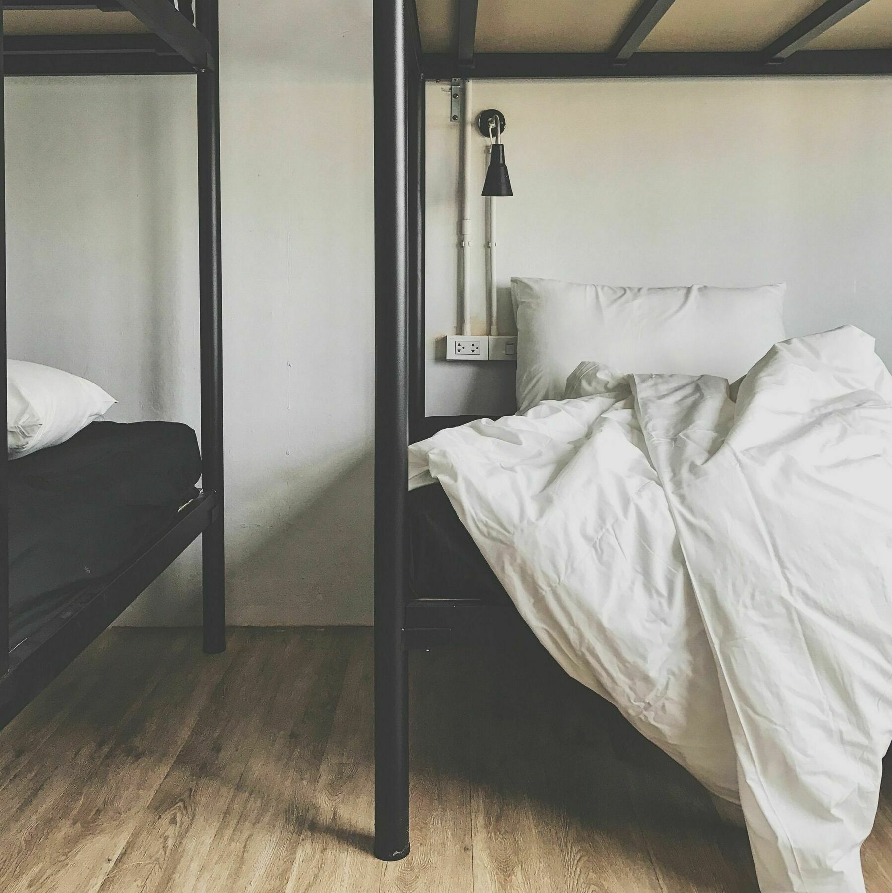 Hostel Beige Poshtels + Netflix *