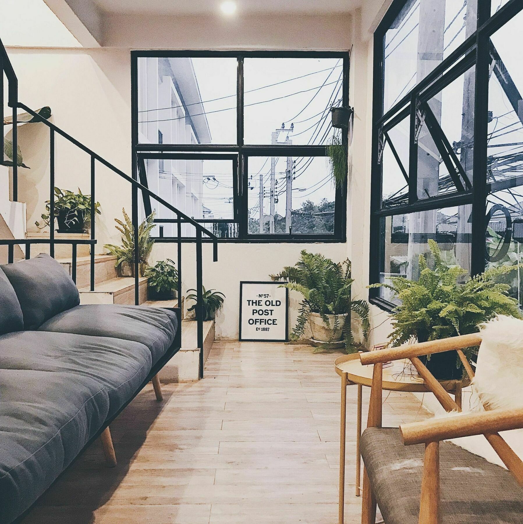 Hostel Beige Poshtels + Netflix Bangkok