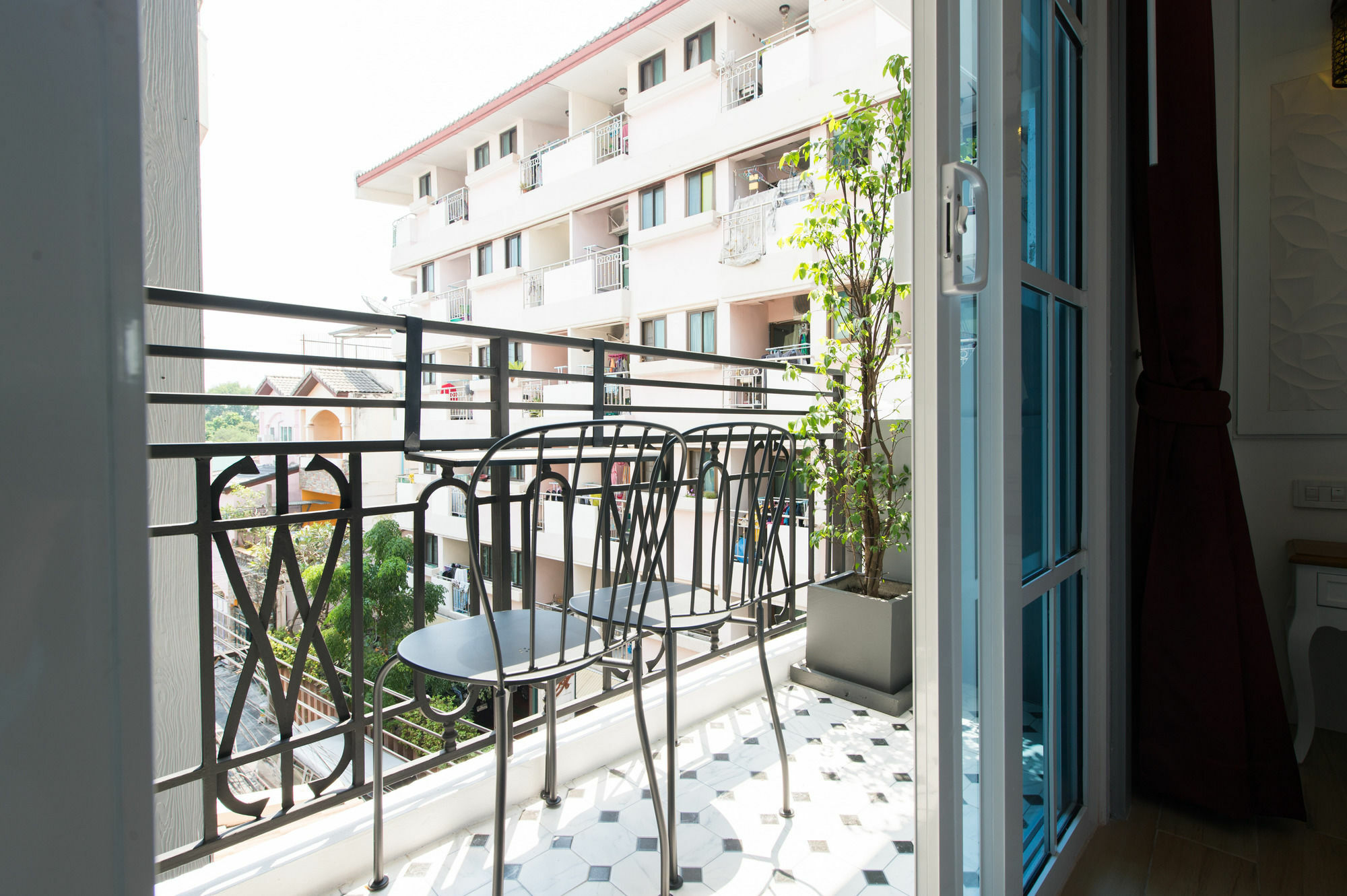 White Ivory Hotel Bangkok