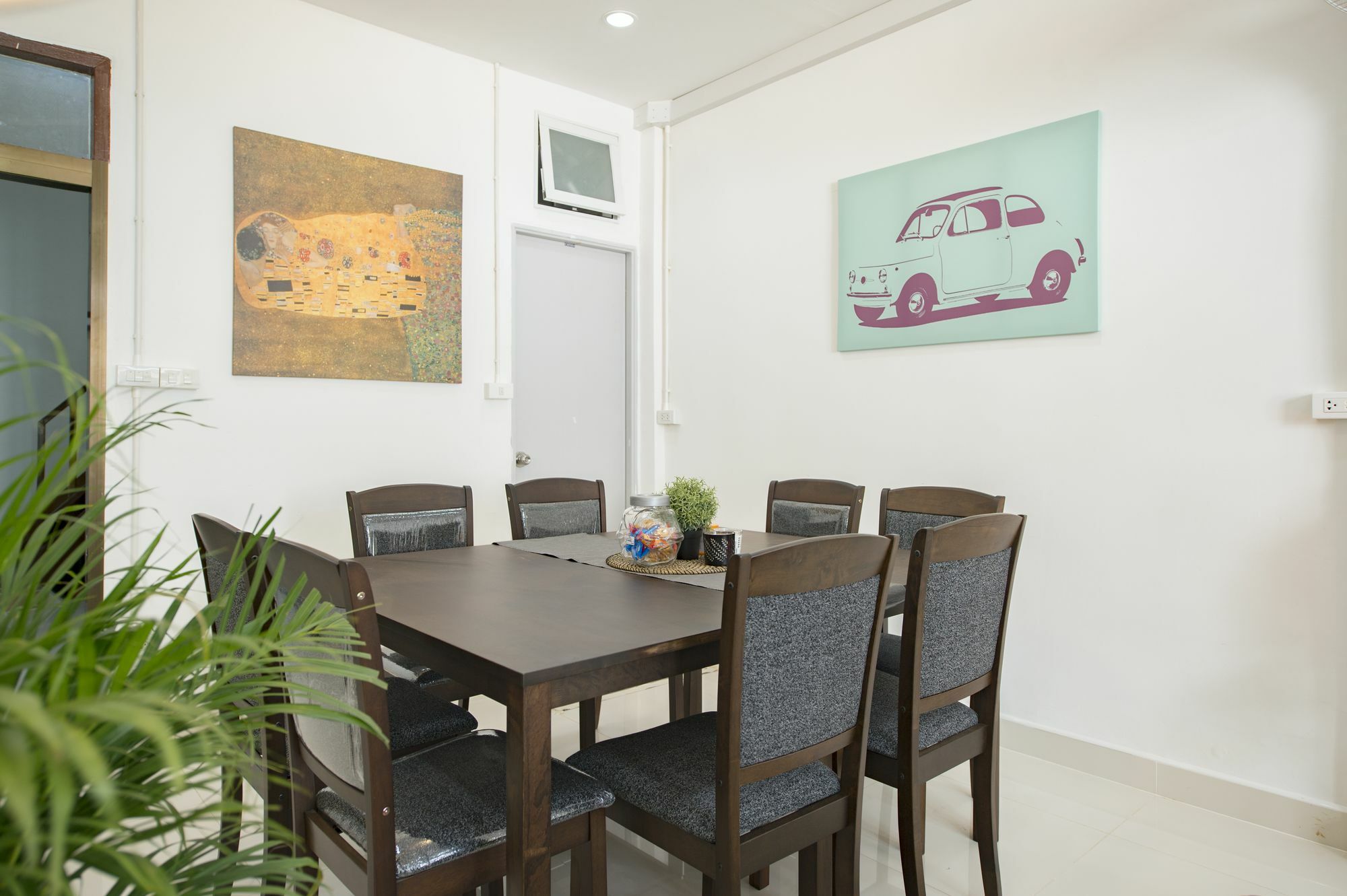 Cozy Townhouse Hualampong Villa