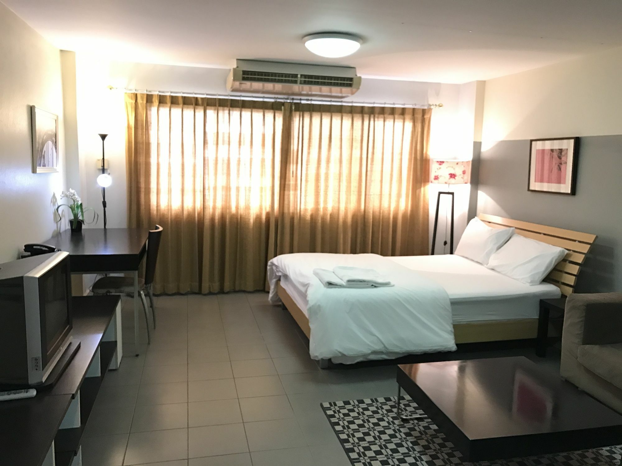 The Studio At Sathorn Terrace Apartment Bangkok