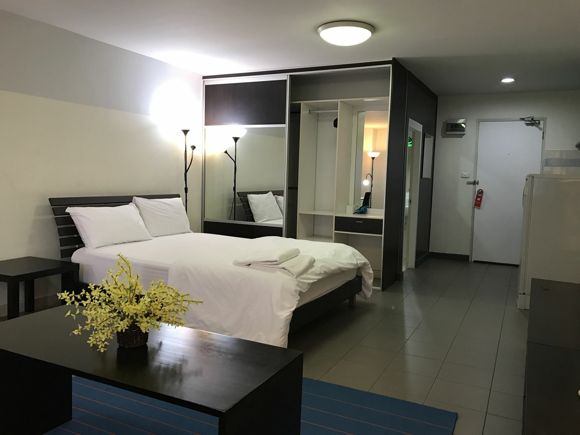 The Studio At Sathorn Terrace Apartment