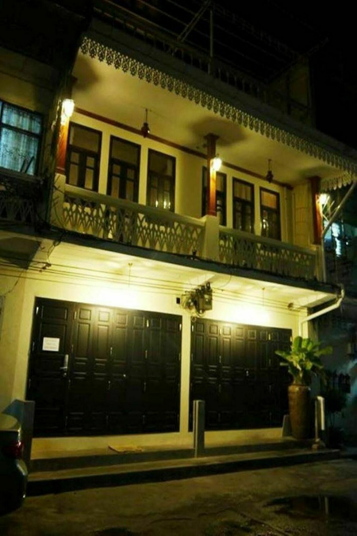 Guest house The Royal Thatien Village