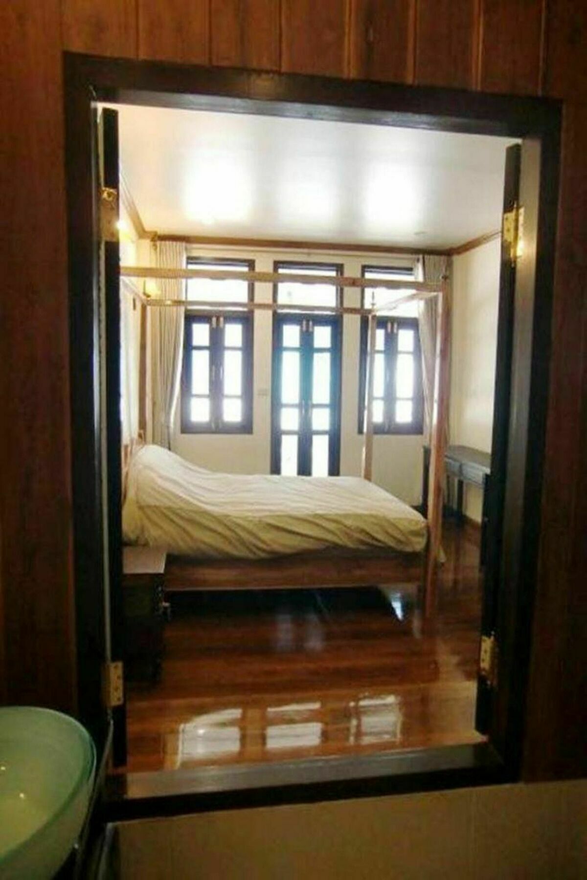 Guest house The Royal Thatien Village Bangkok