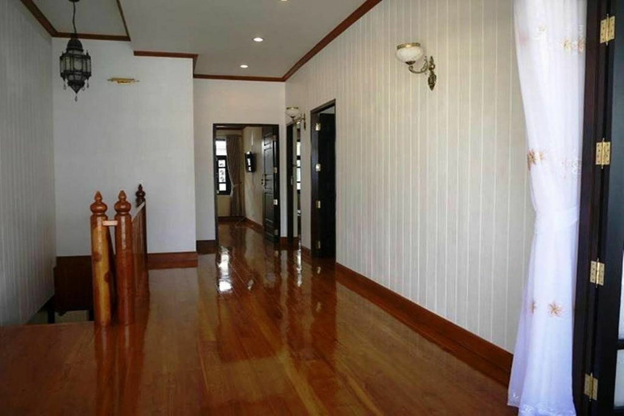 The Royal Thatien Village Guest house Bangkok
